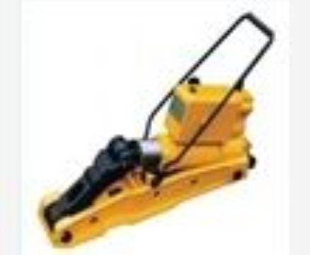 點擊查看詳細信息<br>標題：YQB-245型液壓起拔道機 閱讀次數：2043