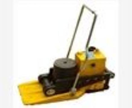 點擊查看詳細信息<br>標題：YQD-245型液壓起道器 閱讀次數：1975