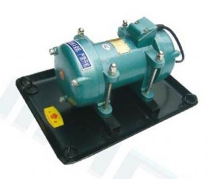 點(diǎn)擊查看詳細(xì)信息<br>標(biāo)題： ZW7/10附著式振動器 閱讀次數(shù)：2008